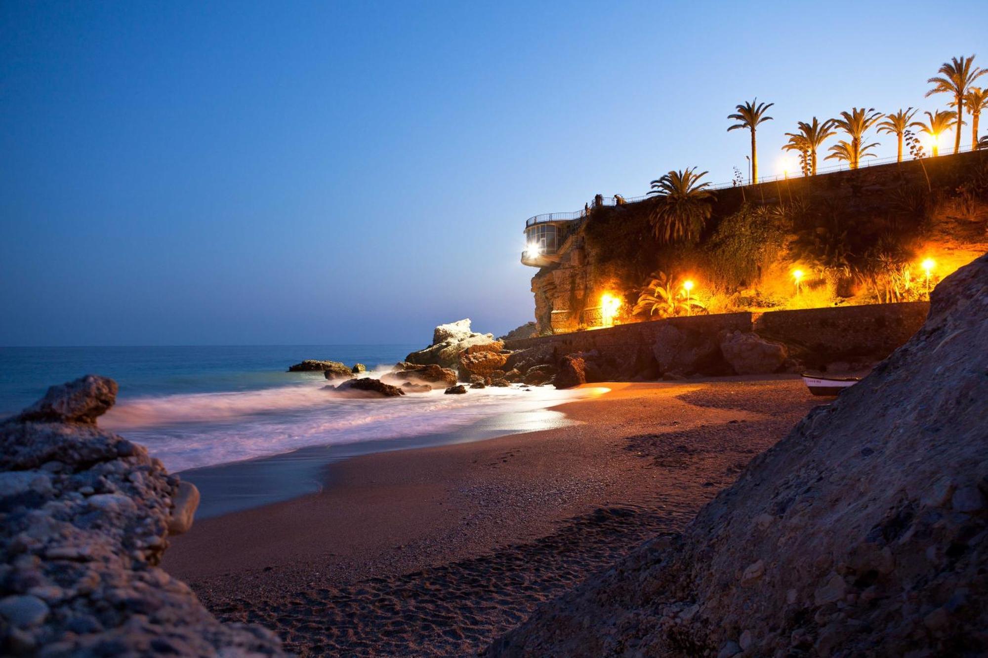 At Almoraide Rooms Suites (Adults Only) Nerja Luaran gambar